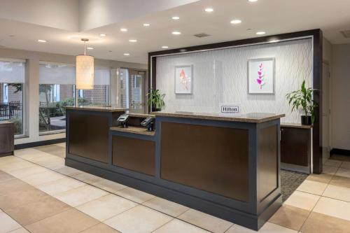 Vstupní hala nebo recepce v ubytování Hilton Garden Inn Silver Spring White Oak
