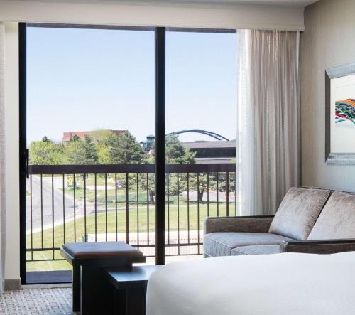 Postel nebo postele na pokoji v ubytování DoubleTree by Hilton Denver Tech