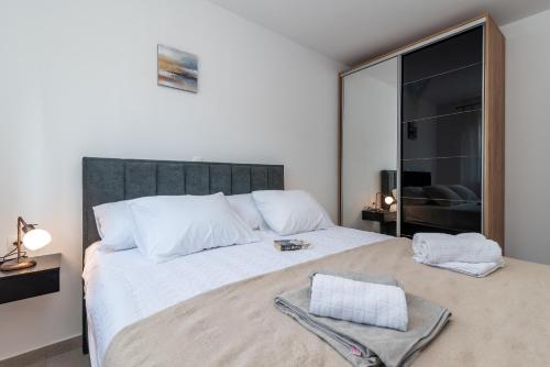 Kamarin Apartment