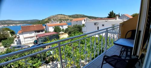 Crystal Bay Apartments Toni 70m to Beach