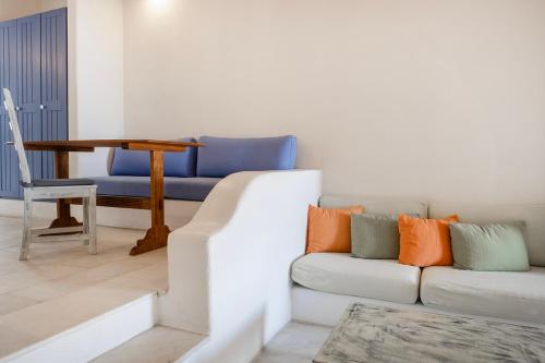 Χώρος καθιστικού στο Nama Villas 