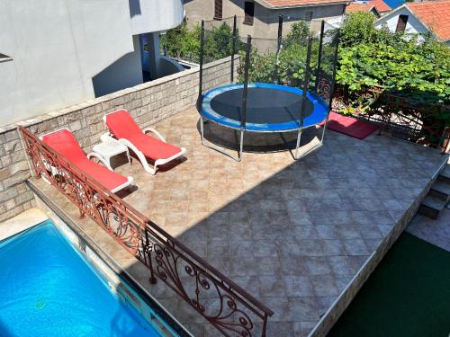 Πισίνα στο ή κοντά στο Apartments Delcheva
