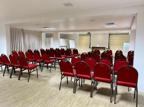 Møde- og/eller konferencelokalet på Flat 235, Imperial Flat Tambau NOBILE 2andar