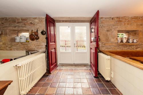 Dapur atau dapur kecil di Casa Grande de Cornide Santiago de Compostela