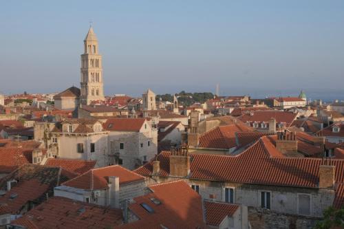 Retro Loft at OldTown : 2BR w/best views & close to all