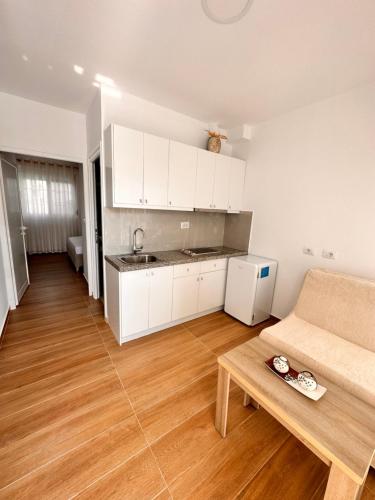 Gallery image of Vila SUN 2E in Ksamil