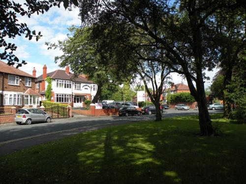 Gallery image of Park Crescent Hotel in Manchester