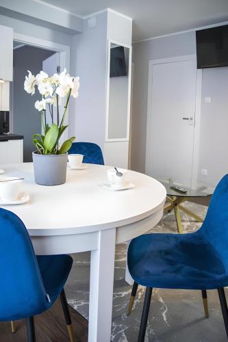 Een TV en/of entertainmentcenter bij Baltic Gdańsk OLD TOWN by St Mary s Church
