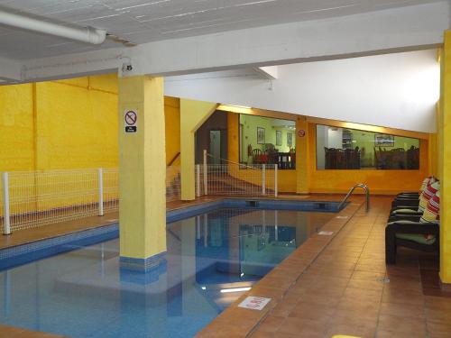 Kolam renang di atau dekat dengan Portimão Center Hotel