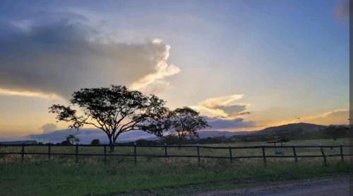 Landskap semula jadi dekat dengan the country house