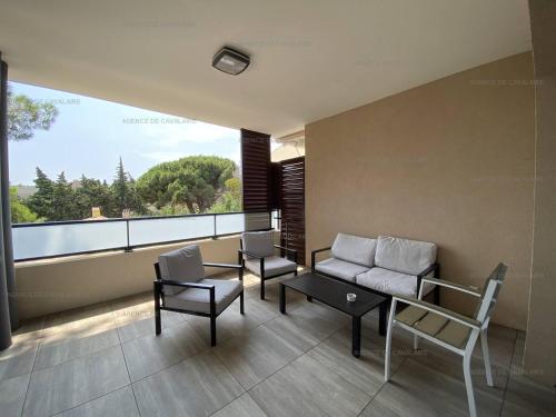 Beau T3 tout confort à 200m de la plage avec clim, terrasse et garage, Cavalaire-sur-Mer - FR-1-100-314