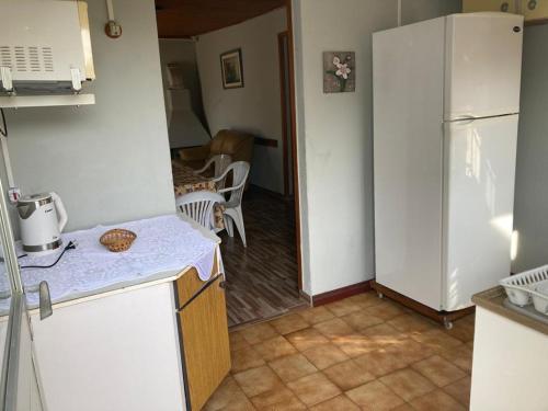 Η κουζίνα ή μικρή κουζίνα στο Catador 1
