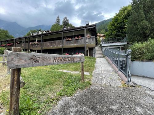 Gallery image of 075 Trilocale Panoramico, Carisolo in Carisolo