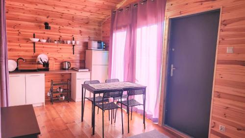 Gallery image of Reset Camp domki wakacyjne in Siecie
