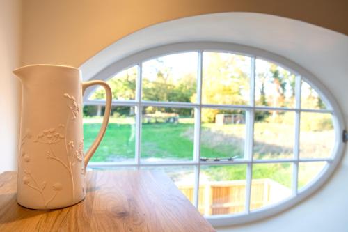 Gambar di galeri bagi Rollestone Coach House di Shrewton