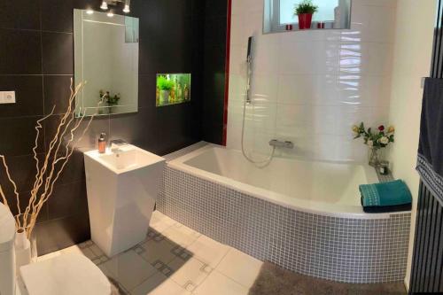 Kúpeľňa v ubytovaní Luxury Private holiday in Prague - all house