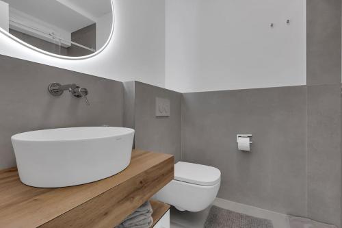 Koupelna v ubytování Apartman DeLux with private pool - Makarska Exklusiv