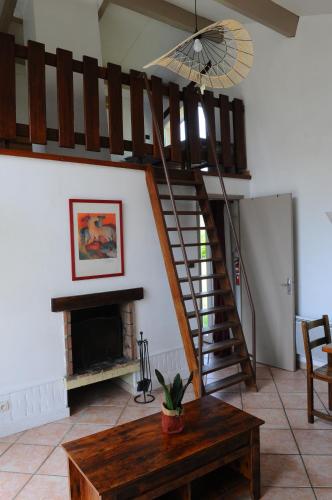 Black Mountain Village – Photos 4