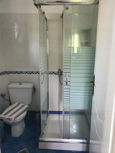 Bilik mandi di Sartivista Bed & Breakfast