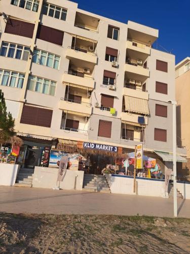 Marsi Studio Apartment - Imazhi 8