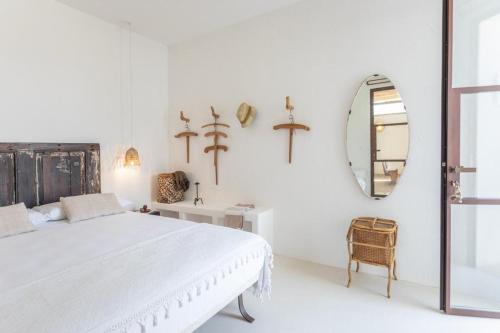 Una cama o camas en una habitación de Trullo Santovia