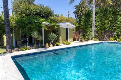 Villa La Verde - Newly Designed 4BR Villa with Pool & Guesthouse by Topanga photo 42