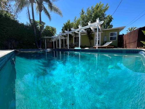 Villa La Verde - Newly Designed 4BR Villa with Pool & Guesthouse by Topanga photo 44