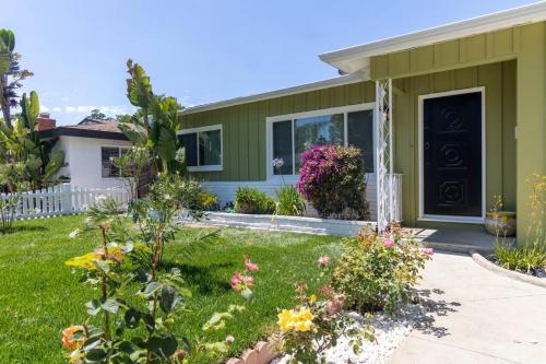 Villa La Verde - Newly Designed 4BR Villa with Pool & Guesthouse by Topanga photo 14