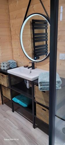 Fotografie z fotogalerie ubytování Tiny House sud du Lot v destinaci Le Montat