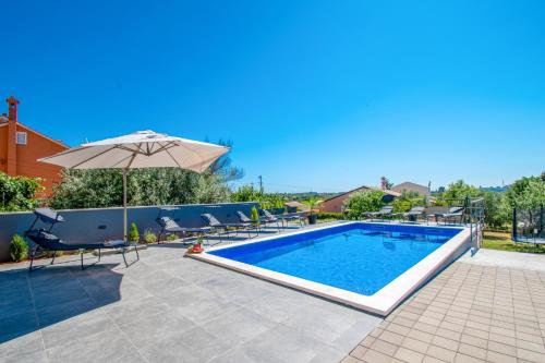 Villa La Perla Pula,Kroatien - by Istrabook