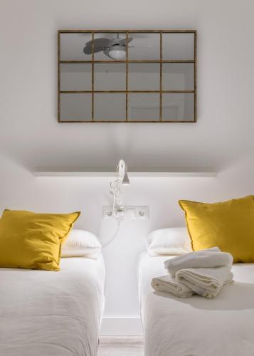 1893 apartment 180 m. from the Old Town, A/C