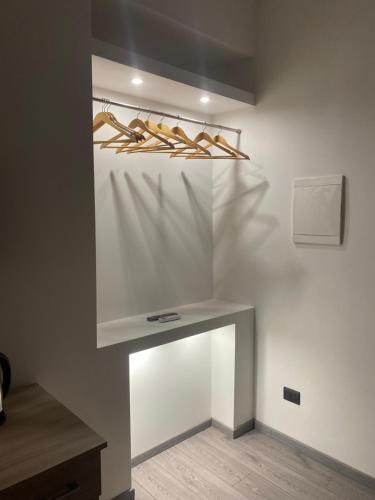A kitchen or kitchenette at Holiday House Fifteen