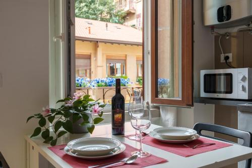Rent Apartment - Modern Studio NoLo & Metro