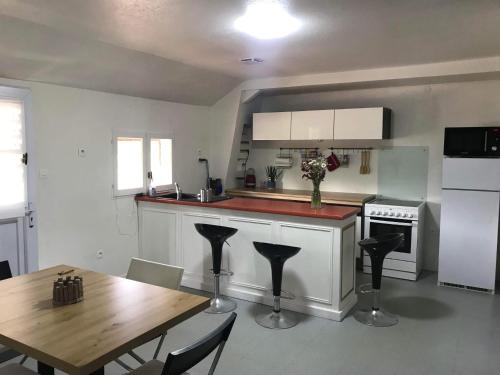 Η κουζίνα ή μικρή κουζίνα στο Appartement atypique
