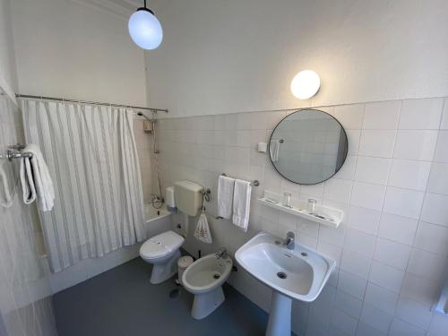 Ένα μπάνιο στο União - Guest House
