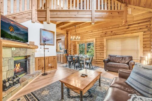 Afbeelding uit fotogalerij van Hibernation Station-IndoorOutdoor Pool, FREE tickets each paid day, Hot Tub, WIFI, Arcade Game!!! in Pigeon Forge