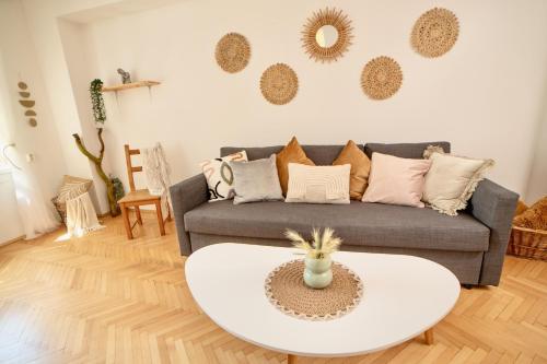 212 - Boho home in PRAGUE next to city center 5 minutes to Wenceslas Square