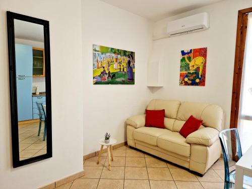 Zdjęcie z galerii obiektu Dimora Rena Dorada - Apartment in Pula, Sardinia, Italy w Puli