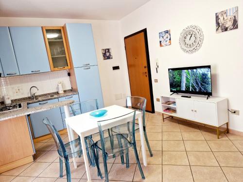 Zdjęcie z galerii obiektu Dimora Rena Dorada - Apartment in Pula, Sardinia, Italy w Puli