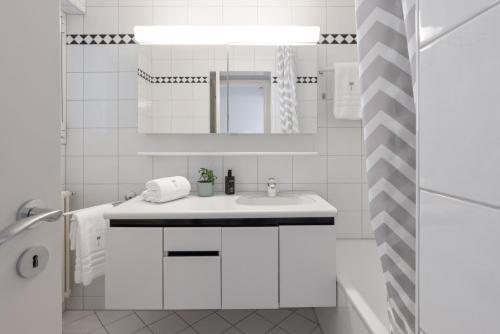 Koupelna v ubytování VIEW Appartements by Living Ascona Boutique Hotel