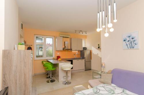 Apartment City Light