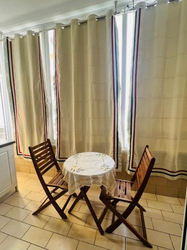 Apartments 02 - Image 6