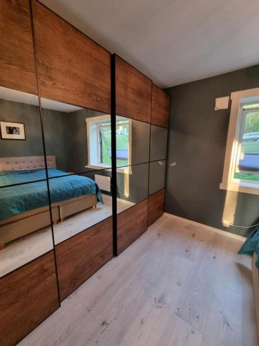 Letto o letti a castello in una camera di Private room in Oslo