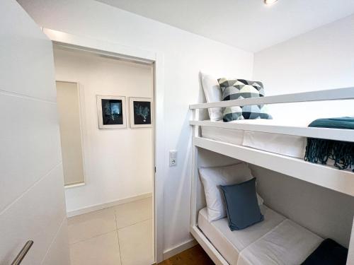VILLA ONEUM - Apartment MARE with private JACUZZI