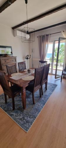 Amazing sea view apartment in the city center!