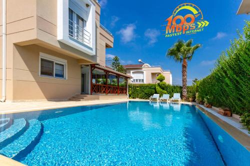 Paradise Town Villa Premium