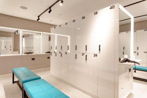 Sabah walk Spa and fitness tesisinde bir banyo