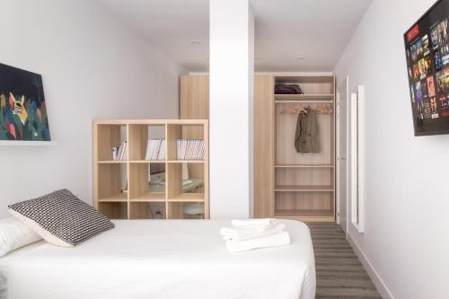 1893 apartment 180 m. from the Old Town, A/C