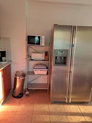 Cuisine ou kitchenette dans l'établissement ART-appart sea view