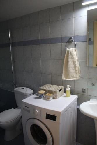 Aphrodite apartment